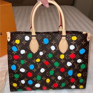 SOLD ✨Authentic LOUIS VUITTON x YK ONTHEGO MM BAG